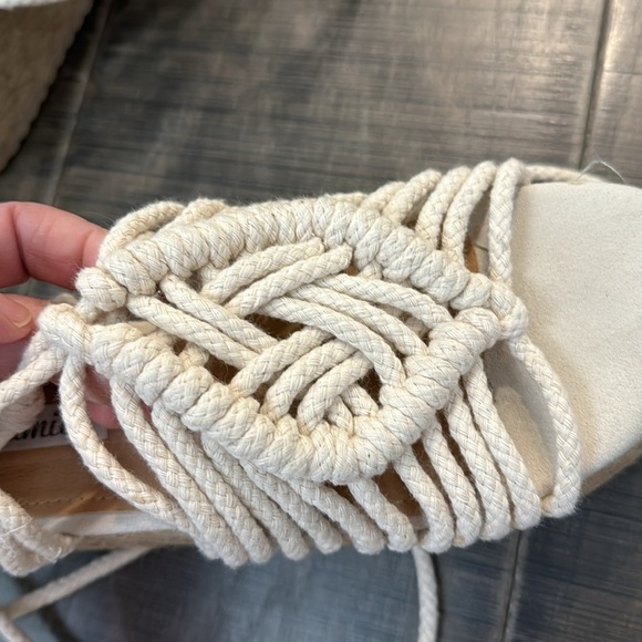 BELLAMICA BRAIDED SUMMER SANDALS SIZE 8 (38) - Picture 12 of 17